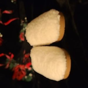 DEARFOAMS Indoor Outdoor Slipper cream faux Sherpa Size XL (…